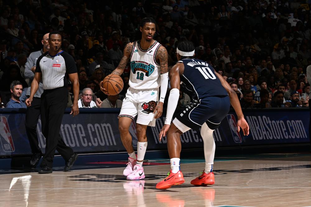 一边是申花 一边是申花